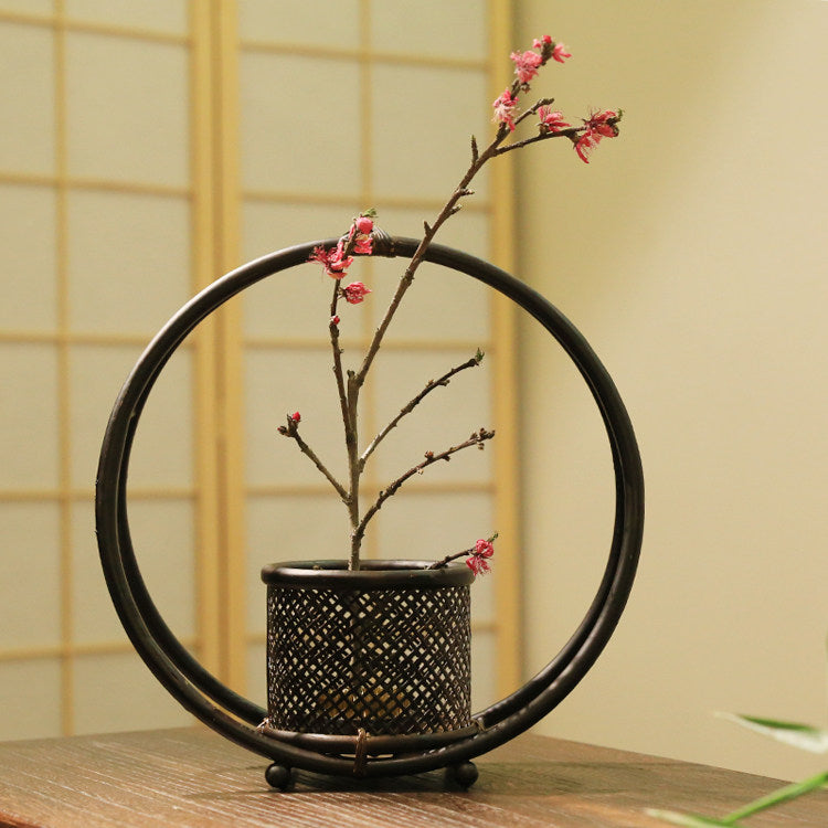 Handcrafted Japanese Ikebana Basket Vase | Sogetsu-Style Woven Bamboo Flower Vessel | Zen Tea Ceremony Décor - Rin Essense