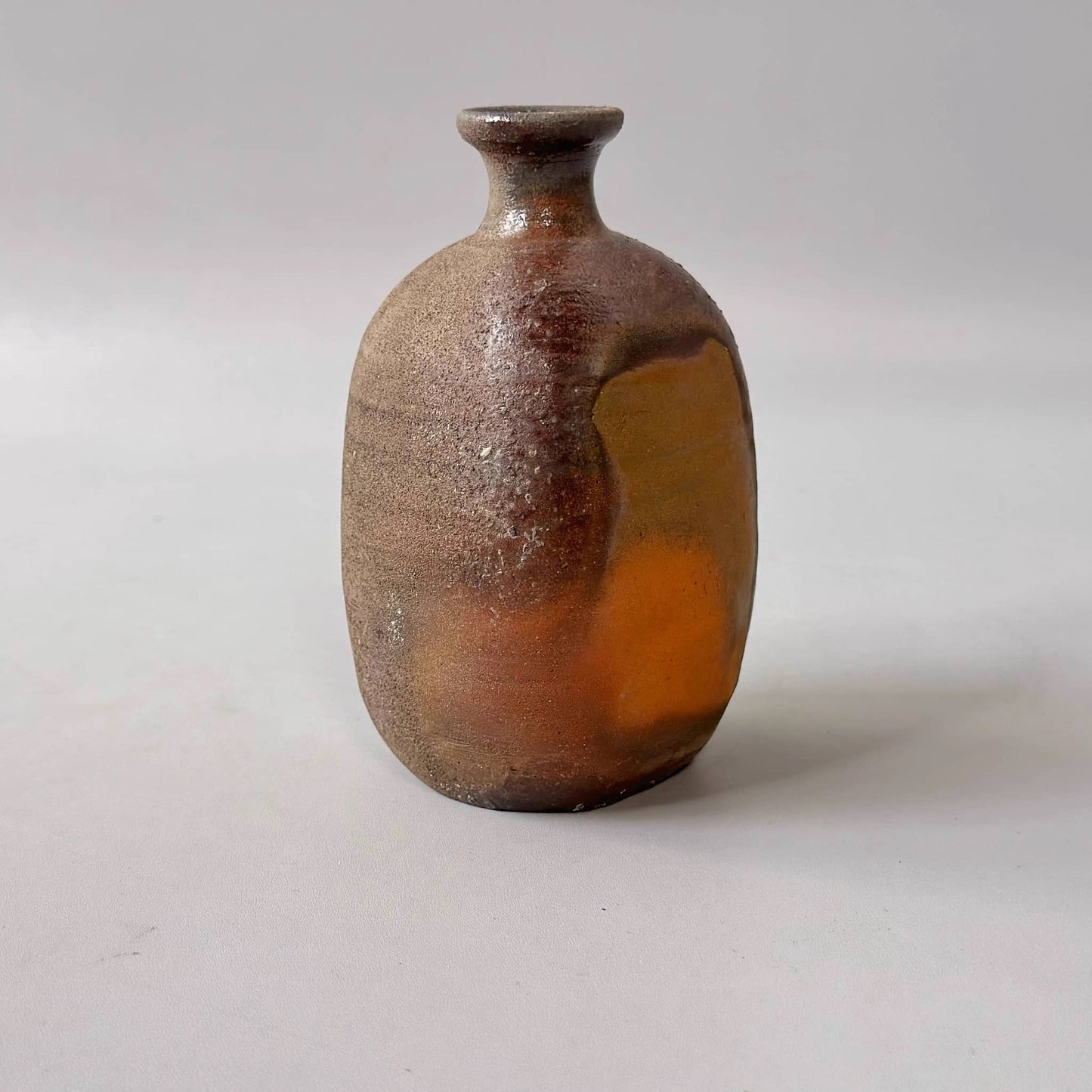 Bizen Ware Tokkuri / Vase (Mitsumi, Okayama – One-of-a-Kind Piece) - Rin Essense