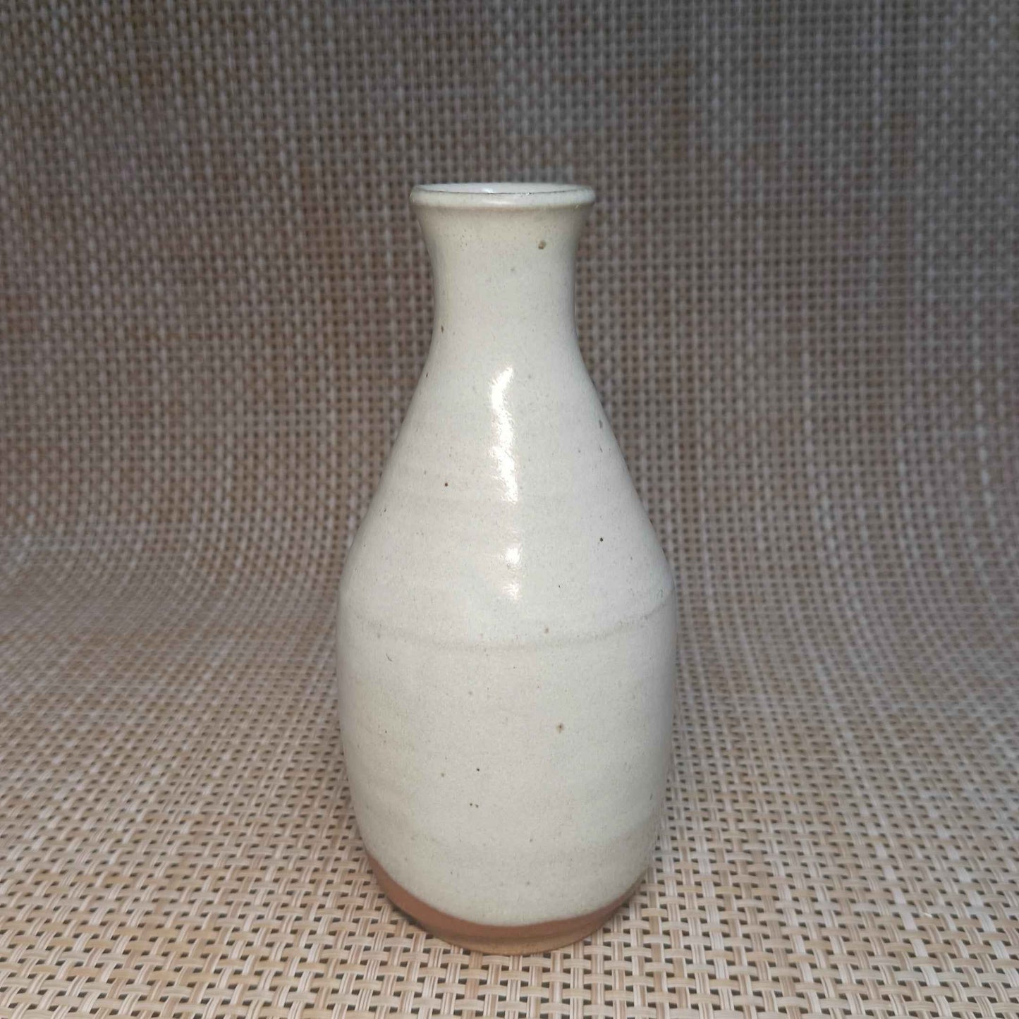 Shigaraki Ware White-Glazed Tokkuri (15cm)