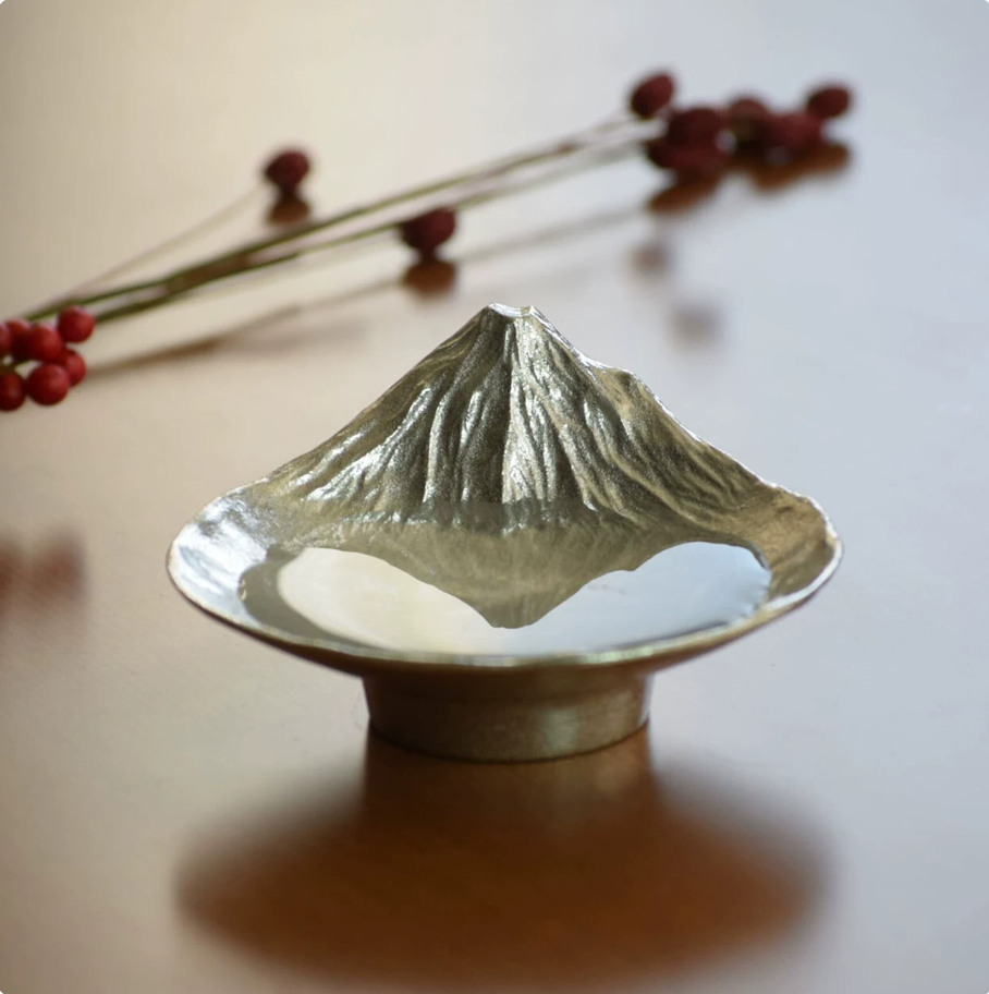 Mt. Fuji Silver Rim Sake Cup – Japanese Minimalist Handcrafted Drinkware