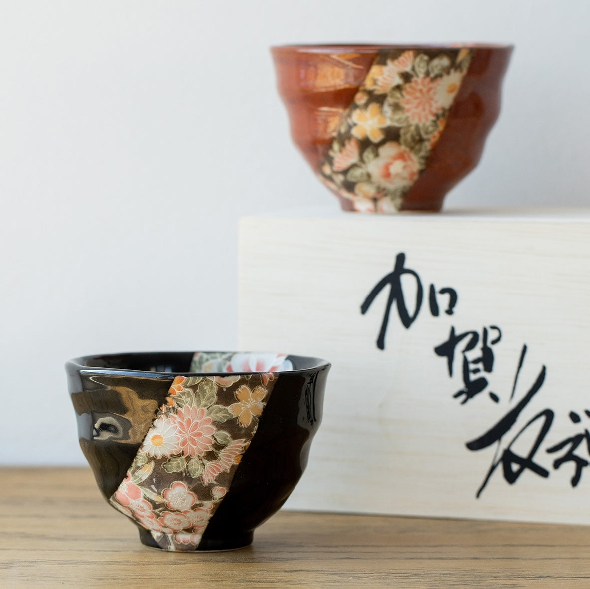 Japanese Mino Ware Sakura Yuzen Couple Bowl Set – Wedding Gift2.