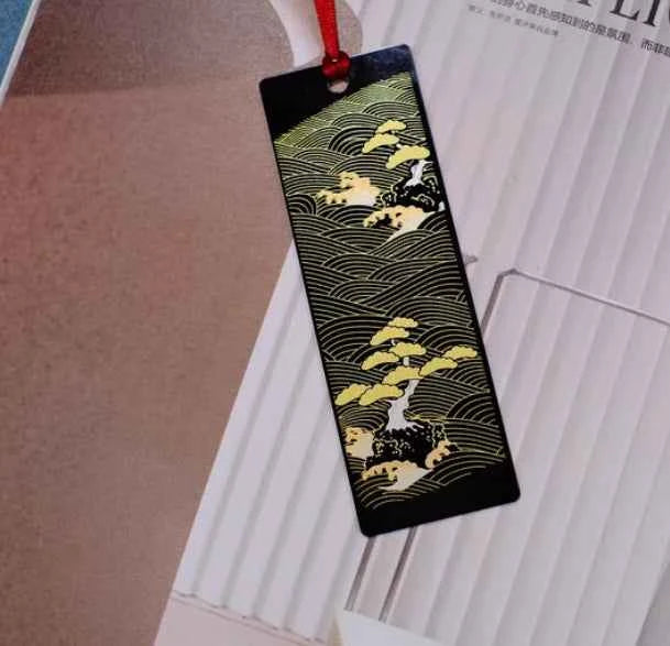 Lacquerware Bookmarks – Handcrafted Urushi Art