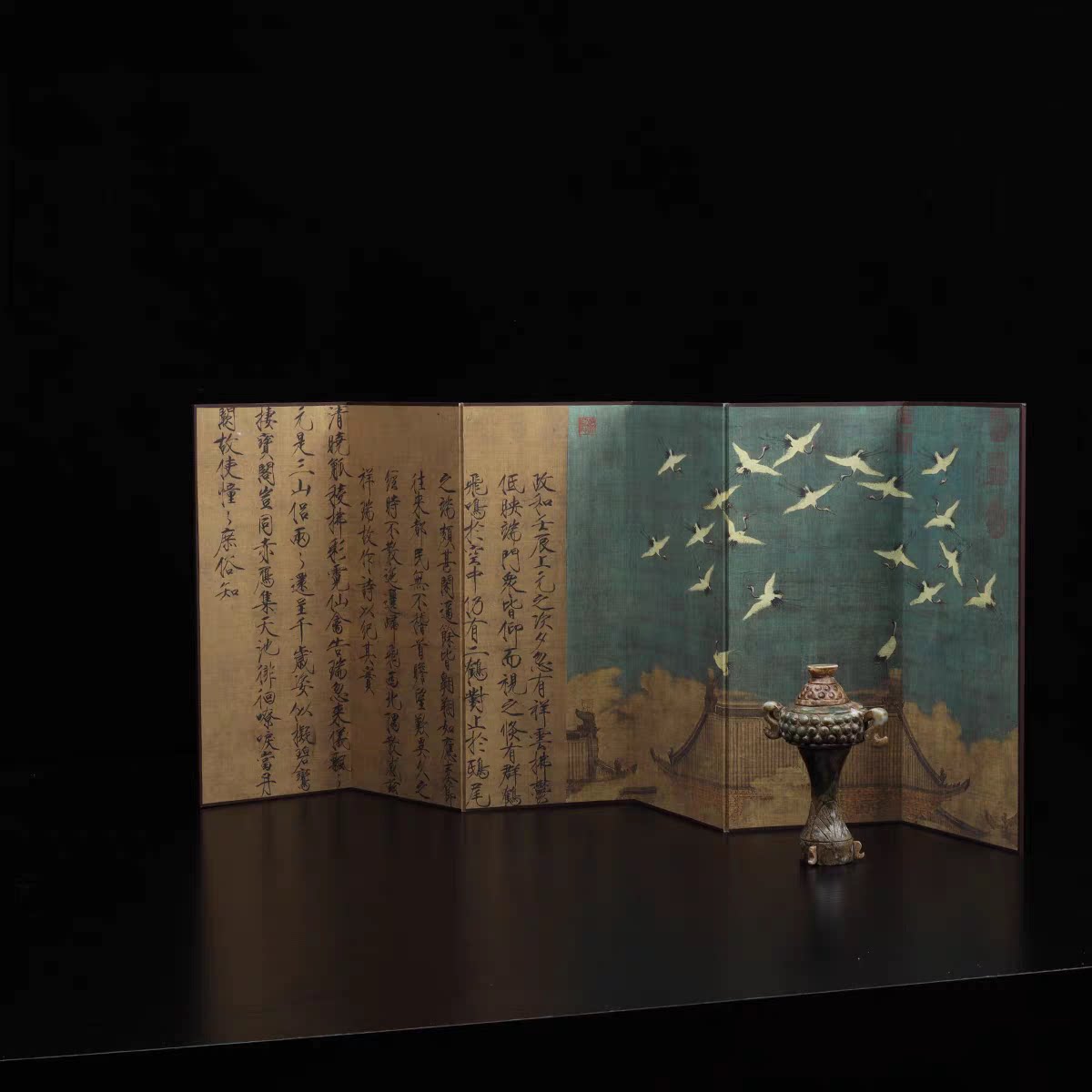 Rin Essense folding screen style home decor with traditional calligraphy and crane design on blue and beige panels
