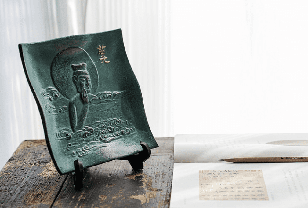 Japanese Handcrafted Takagawa Ironware Decorative Vessel Plate (Maitreya Bodhisattva) for Home Decor - Rin Essense 