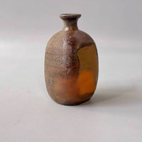 Bizen Ware Tokkuri / Vase (Mitsumi, Okayama – One-of-a-Kind Piece) - Rin Essense 