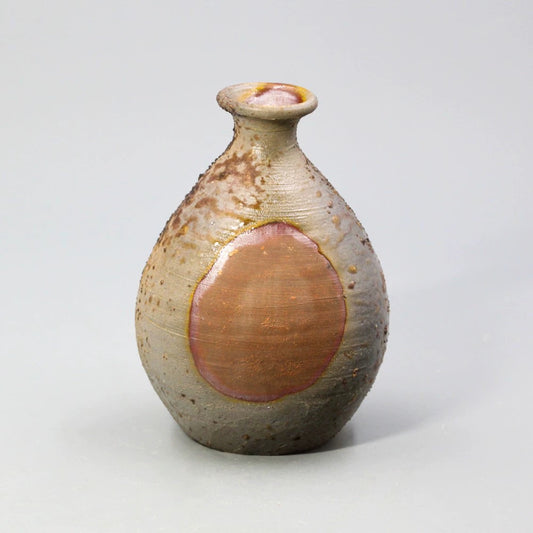 Bizen Ware Tokkuri / Vase by Yoshimoto Sōhō (Late 20th Century, Peony-Mochi Ash Glaze, Mitsumi Kiln) - Rin Essense 