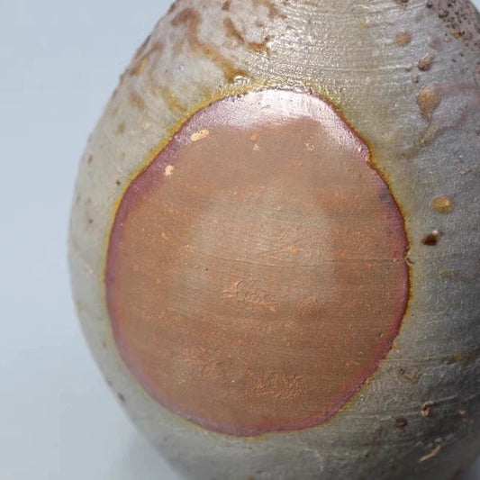 Bizen Ware Tokkuri / Vase by Yoshimoto Sōhō (Late 20th Century, Peony-Mochi Ash Glaze, Mitsumi Kiln)