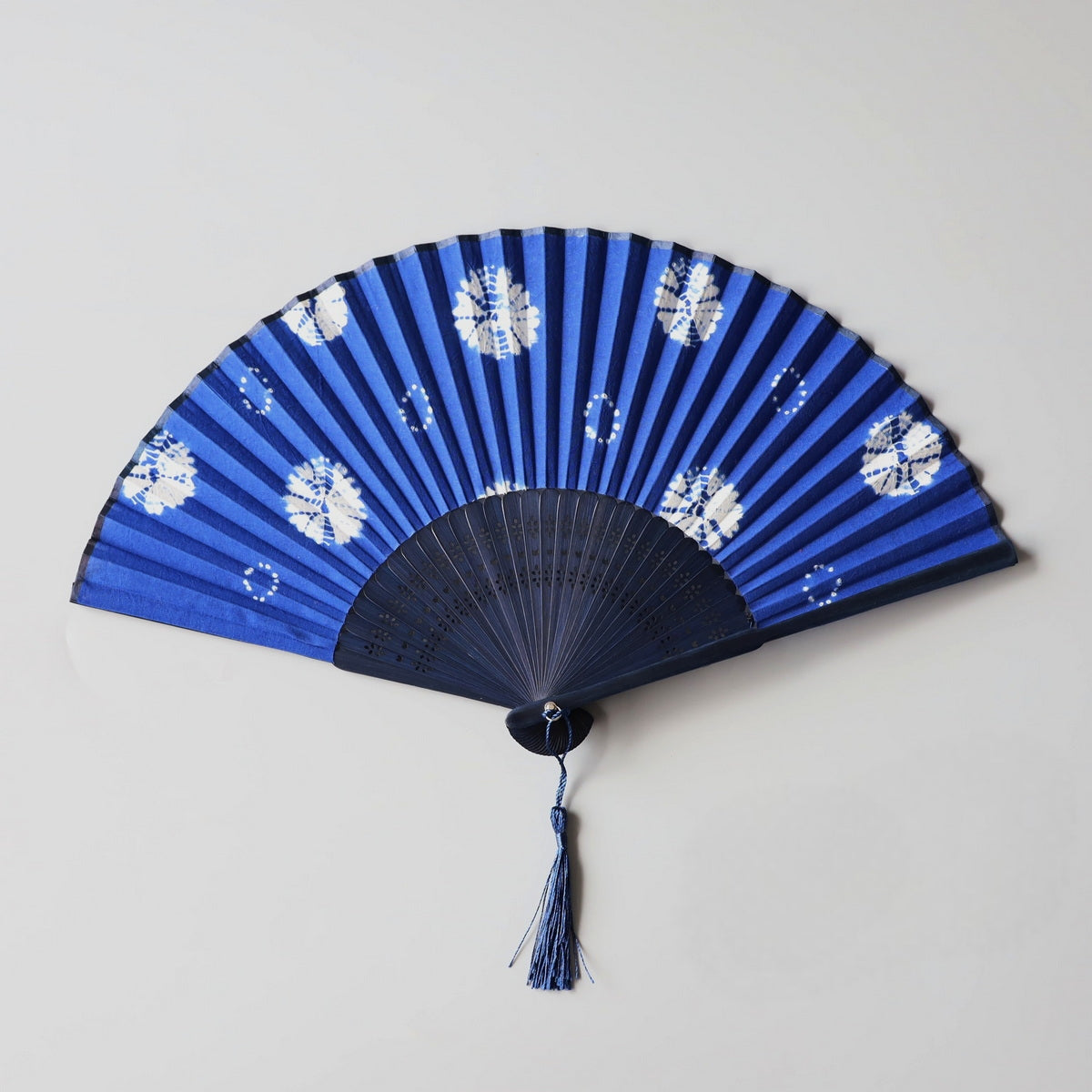Handmade Indigo-Dyed Cotton Folding Fan with Sleeve4.