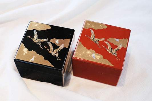 Rin Essense Japanese lacquerware jewelry box set black and red with gold crane and cloud motifs