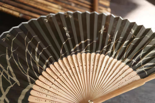 Rin Essense artistic Japanese gifts US shipping black folding hand fan with bamboo ribs and painted design