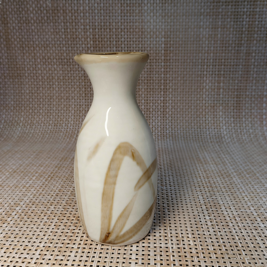 Rin Essense ceramic sake cup with beige brushstroke design for traditional sake set