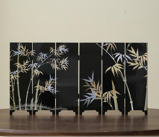 Rin Essense decorative black lacquered table screen with bamboo leaf design in beige and light purple