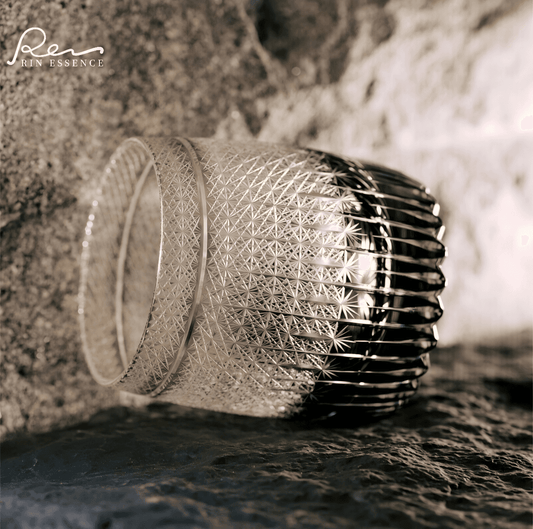 Rin Essense whiskey glass with intricate cut glass design showcasing whiskey with glass elegance